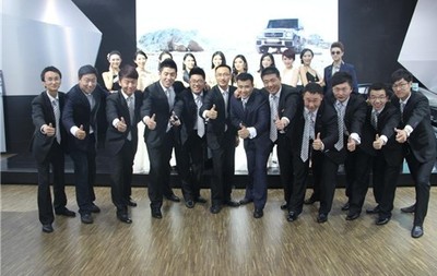 青島三合奔馳汽車春季車展精彩回顧 豪華盛宴，智啟未來